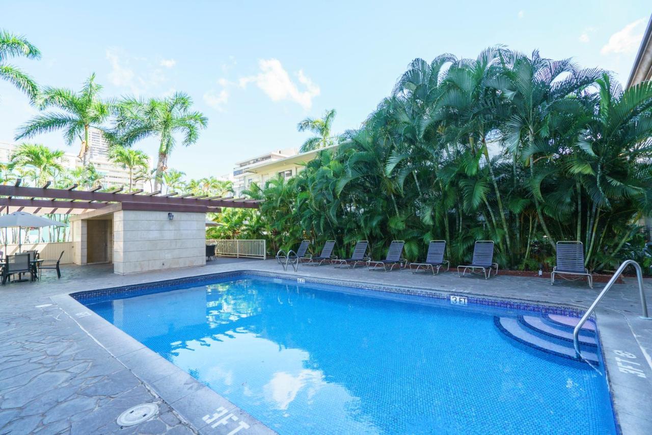 Studio Unit At The Royal Garden, In Waikiki ワイキキ・ロイヤルガーデン Honolulu Exterior photo